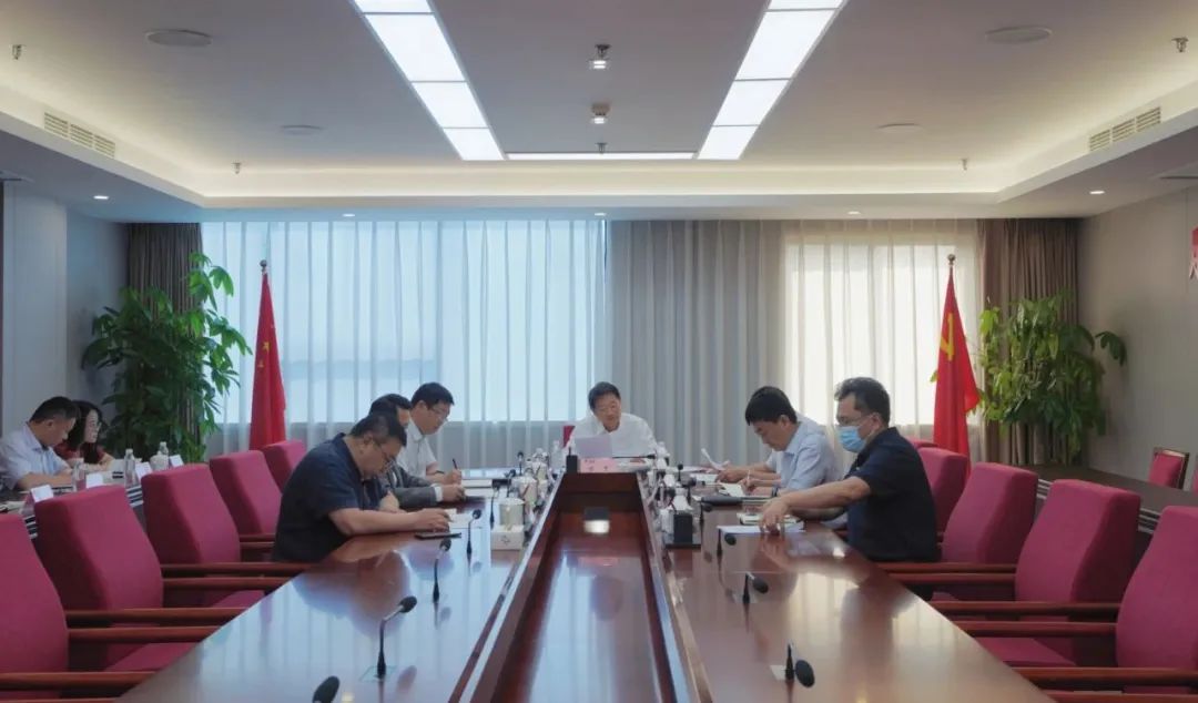 省尊龙凯时集团党委召开学习贯彻习近平新时代中国特色社会主义思想主题教育专题研讨暨党委理论学习中心组研讨会