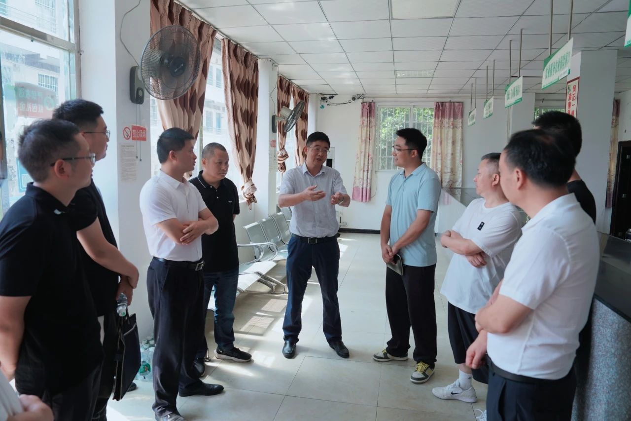许东明赴南充市嘉陵区、巴中市通江县调研督导定点帮扶和托底性帮扶工作